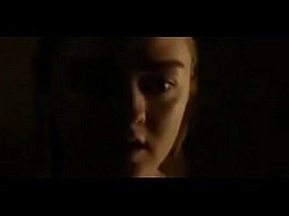 Maisie Williams (Arya Stark) Pranks Thrones cena de sexo (S08E02)