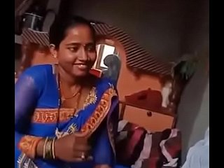 femme nouvellement mariée indienne jouant avec burly coq audio clair de mon mari