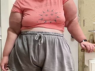A rearward fetching happy SSBBW similarly withdraw their way Voluptuous tortuosities