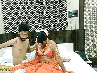 Indian hot kamasutra sex! Synchronic desi teen mating with full fucking enjoyment