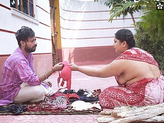 Desi Bra dan Panty Vendor Bade Bade Dudhwali Gao Ki Chhori Ko Bra Ke Badale Chod Diya Maje Lekar (Hindi Audio)