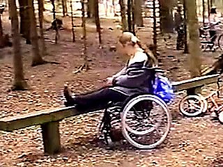 Disabled main is still sexy.flv