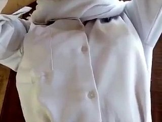Adolescente indiano petite tímido em hijab é fodido com força em sua tenra buceta molhada e heavy albia